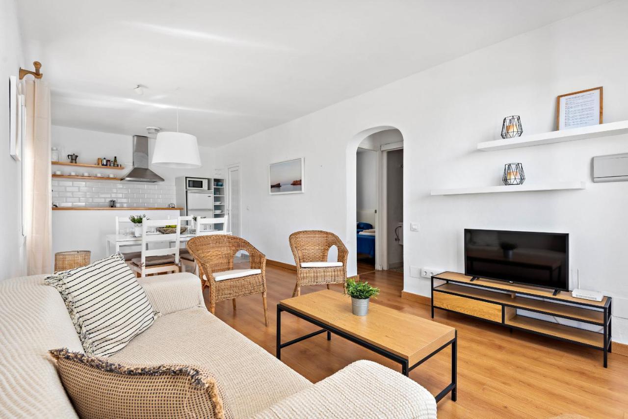 Apartamento Can Harmonia - Arenal Den Castell Arenal d'en Castell Buitenkant foto